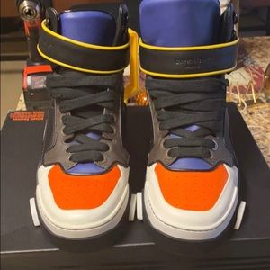 Color Block,Givenchy,Italian…